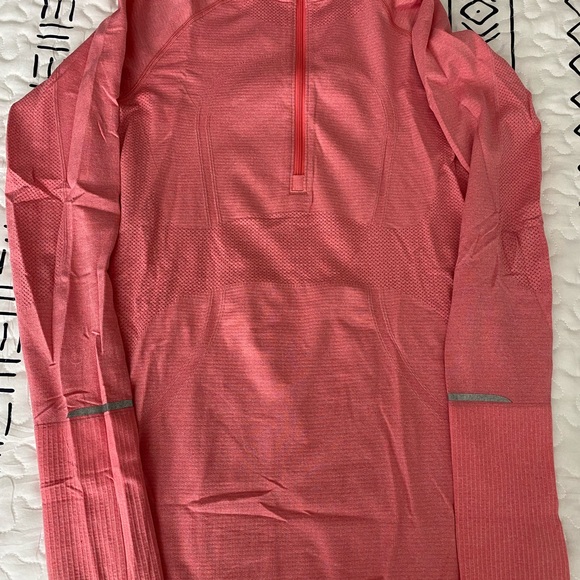 Lululemon Pullover - Picture 9 of 12